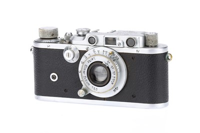 Lot 43 - A Leitz Leica IIIa Rangefinder Camera