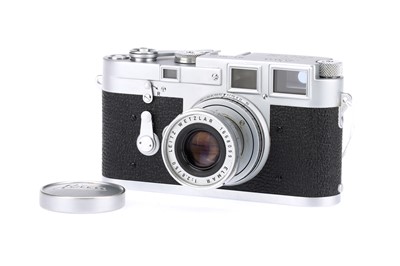 Lot 4 - A Leica M3 Rangefinder Camera
