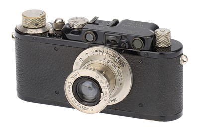 Lot 4 - A Leica II Rangefinder Camera