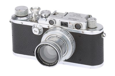Lot 5 - A Leica IIIc 'Bright Chrome' Rangefinder Camera