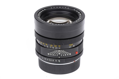 Lot 81 - A Leitz Summicron-R f/2 90mm Lens
