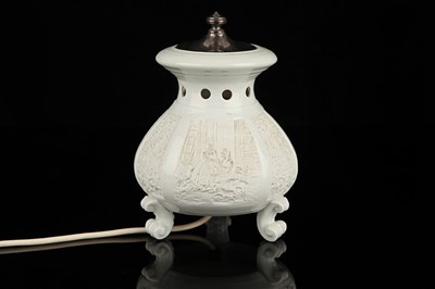 Lot 94 - A Lithophane Night Light Lamp