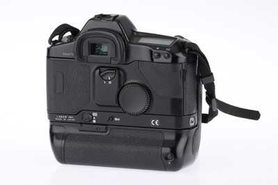 Lot 262 - A Canon EOS-1N RS 35mm SLR Body
