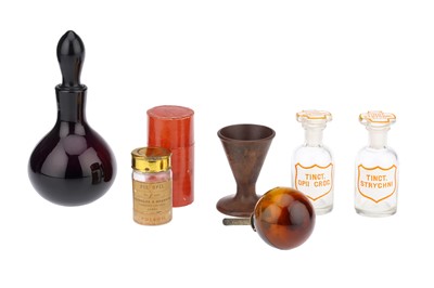 Lot 62 - Apothecary Bottles
