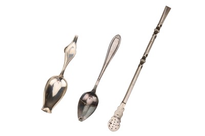Lot 48 - Silver Feeding and Medicine Spoons