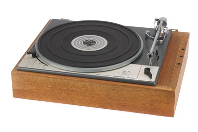 Lot 906 - A Goldring Lenco GL75 Record Turn Table