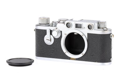 Lot 26 - A Leica IIIf 35mm Rangefinder Camera