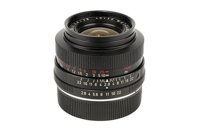 Lot 187 - A Leitz Elmarit-R f/2.8 35mm Lens