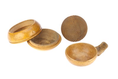 Lot 18 - Wooden Items