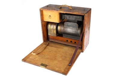 Lot 44 - A Fine Magic Lantern Sciopticon