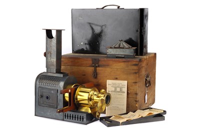 Lot 25 - A Victorian Travelling Lecturers Lantern