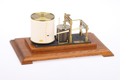 Lot 119 - A Negretti & Zambra Barograph