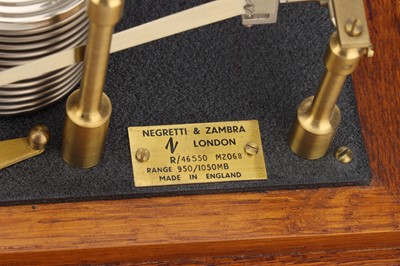Lot 119 - A Negretti & Zambra Barograph
