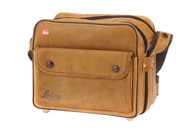 Lot 37 - A Leitz Leica Camera Outfit Carry Case For Leica M