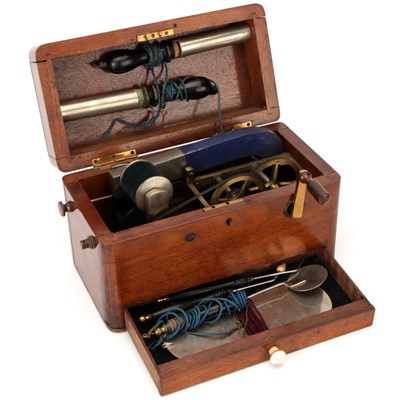 Lot 94 - A Victorian Electro-Therapy Machine