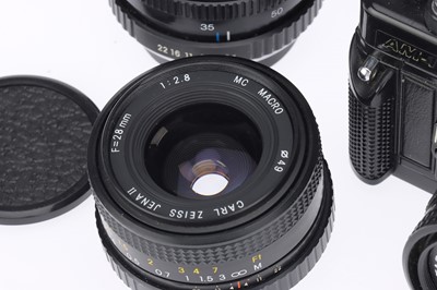 Lot 619 - A Carl Zeiss Jenaflex AM-1 35mm SLR Camera Outfit