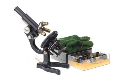 Lot 434 - A WWII German Leitz Microscope