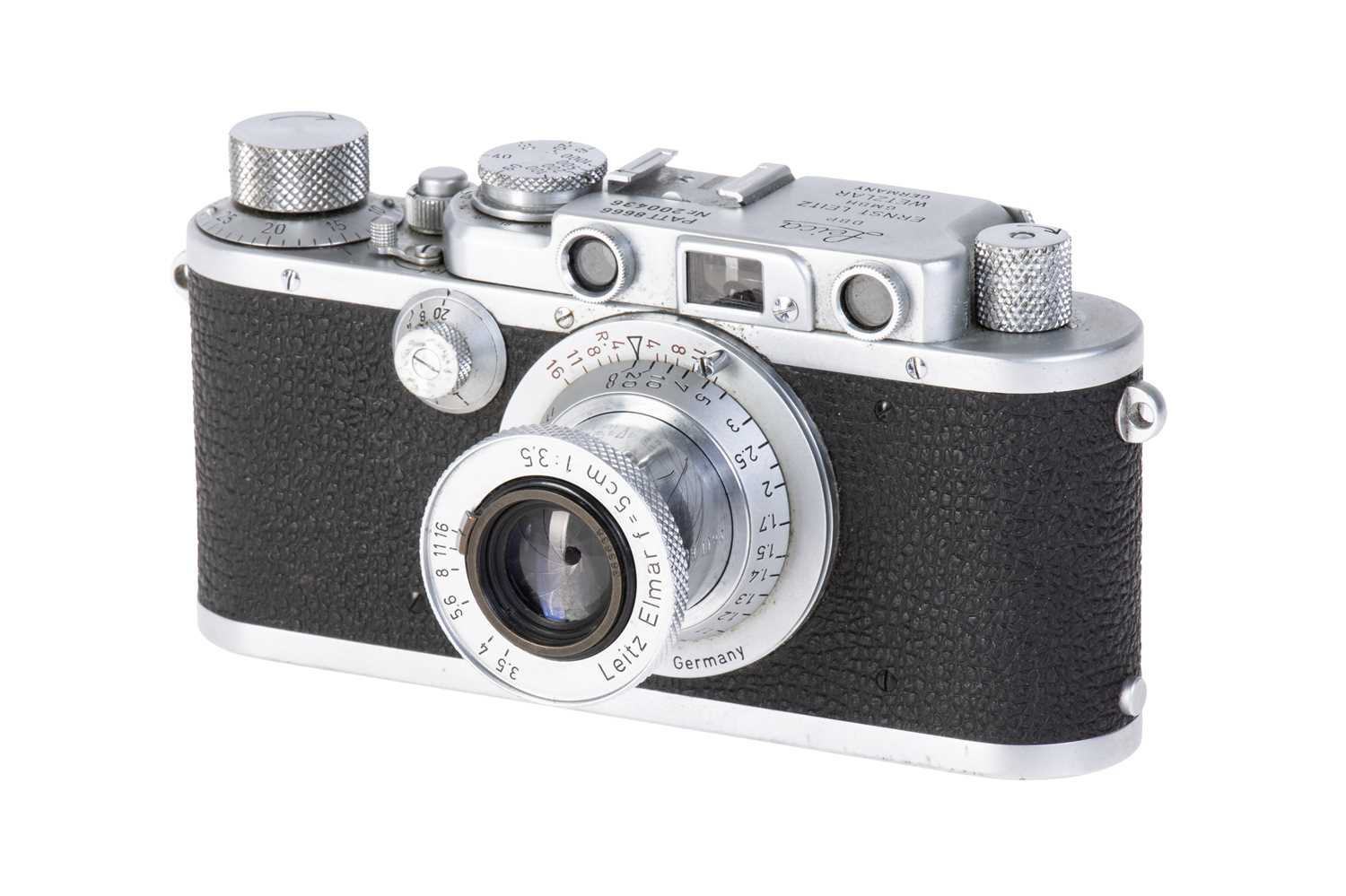 Lot 5 - A Leica IIIa 'Royal Navy' 35mm Rangefinder Camera