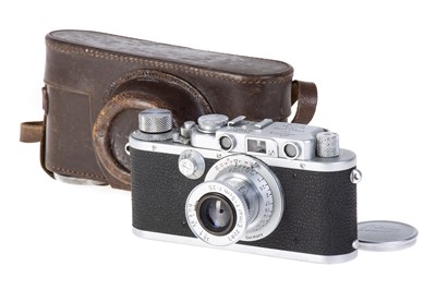 Lot 5 - A Leica IIIa 'Royal Navy' 35mm Rangefinder Camera
