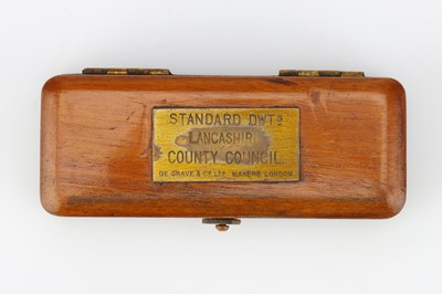 Lot 104 - 6 Small Sets of Weights