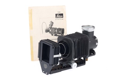 Lot 45 - A Set of Leica Universal Focussing Bellows