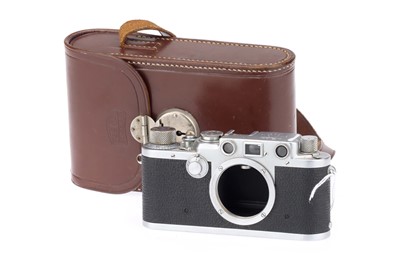 Lot 10 - A Leitz Wetzlar Leica IIIf Black Dial Rangefinder Body