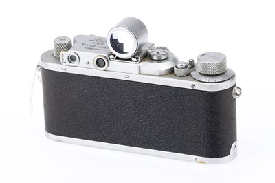 Lot 8 - A Leitz Wetzlar Leica IIIa Rangefinder 35mm Camera