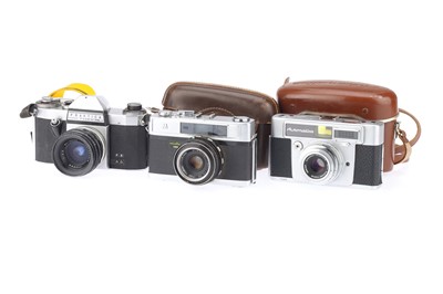 Lot 132 - Three 35mm Cameras