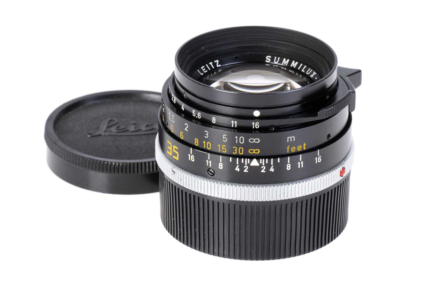 Lot 31 - A Leitz Summilux-M f/1.4 35mm Lens