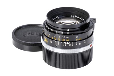 Lot 31 - A Leitz Summilux-M f/1.4 35mm Lens
