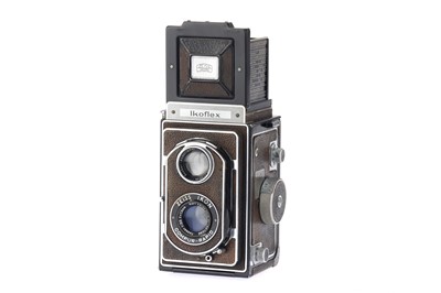 Lot 284 - A Zeiss Ikon Ikoflex 852/16 Medium Format TLR Camera