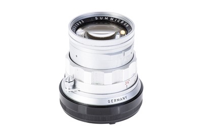 Lot 41 - A Leitz Summicron f/2 50mm Lens