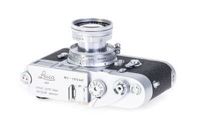 Lot 19 - A Leica M3 Rangefinder Camera Outfit