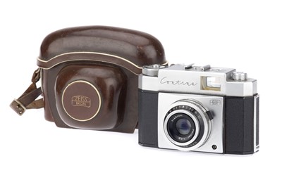 Lot 105 - A Zeiss Ikon Contina 35mm Viewfinder Camera