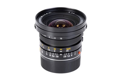 Lot 28 - A Leitz Elmarit-M f2.8 21mm Lens