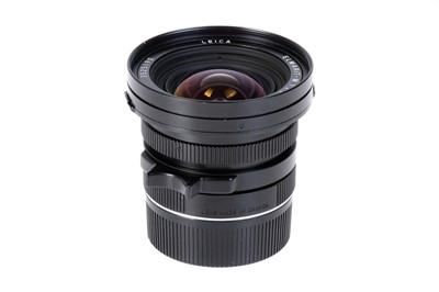 Lot 28 - A Leitz Elmarit-M f2.8 21mm Lens