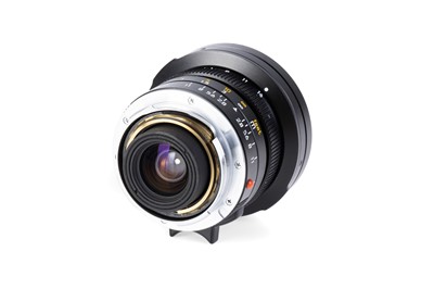 Lot 28 - A Leitz Elmarit-M f2.8 21mm Lens