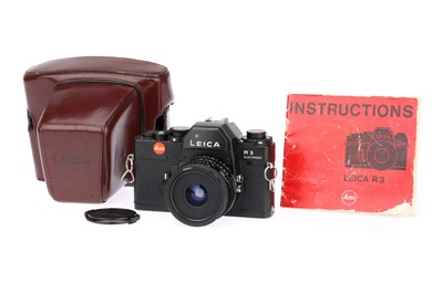 Lot 37 - A Leitz Portugal Leica R3 Electronic SLR 35mm Film Camera