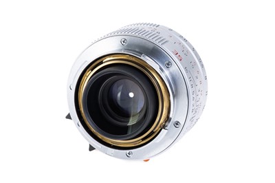 Lot 36 - A Leitz Summicron-M ASPH. f/2 35mm Lens