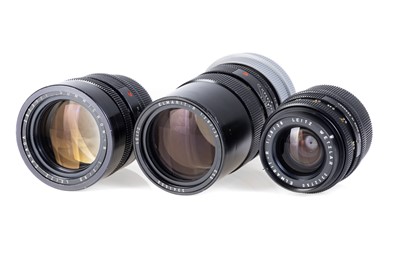 Lot 48 - A Leica Leicaflex SL SLR Camera Outfit