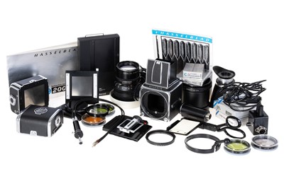 Lot 158 - A Selection of Hasselblad Accessories