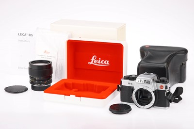 Lot 34 - A Leica R5 35mm SLR Camera