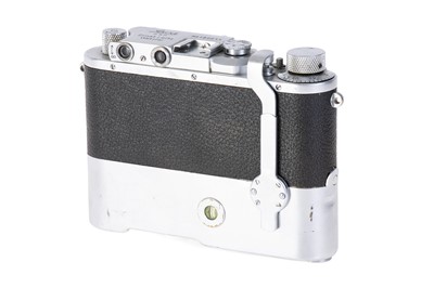 Lot 4 - A Leica IIIa Rangefinder Camera