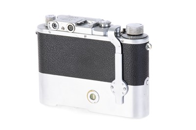 Lot 7 - A Leica IIIa Rangefinder Camera