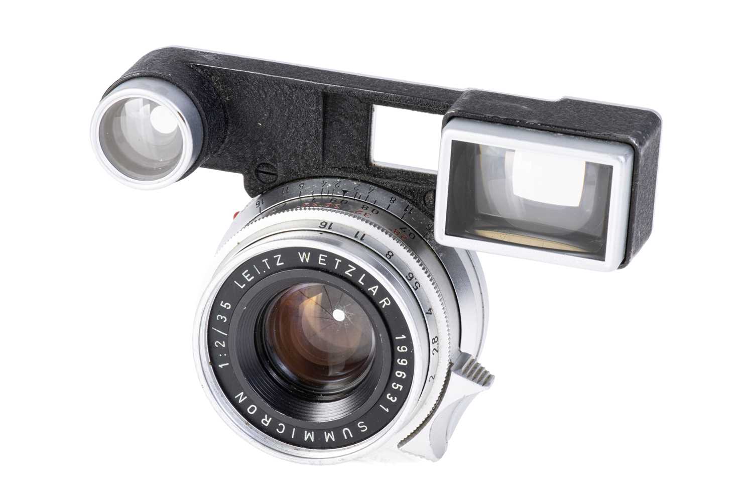 Lot 34 - A Leitz Summicron f/2 35mm Lens