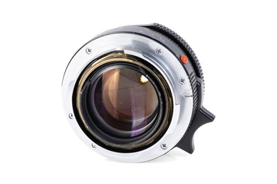 Lot 35 - A Leitz Summicron-M f/2 35mm Lens