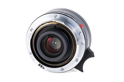 Lot 29 - A Leitz Elmarit-M ASPH. f/2.8 28mm Lens
