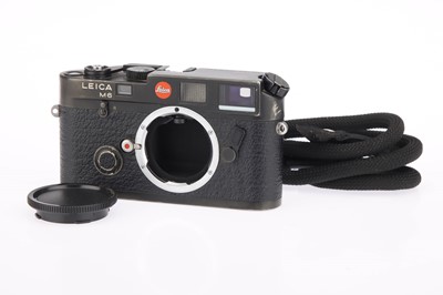 Lot 10 - A Leica M6 Rangefinder Camera Body