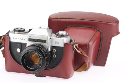 Lot 38 - A Leitz Wetzlar Leicaflex SL 35mm SLR Camera