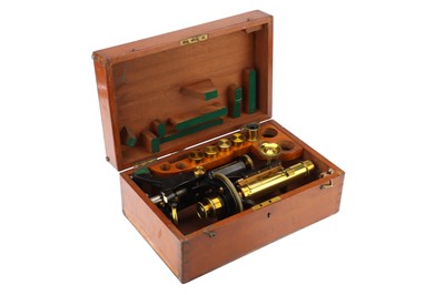 Lot 8 - An 'Advanced Students' Petrological Microscope